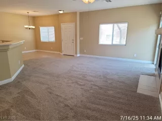 Photo #3: 2702051 Listing 