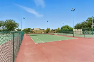 Photo #5: 2702069 Listing