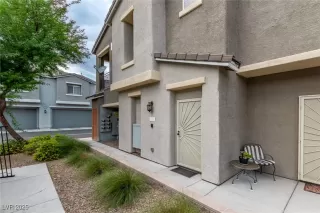 Photo #1: 2702089 Listing
