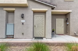 Photo #2: 2702089 Listing