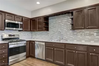 Photo #3: 2702114 Listing 