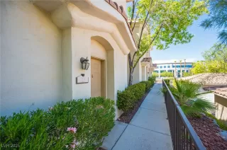 Photo #1: 2702145 Listing