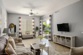 Photo #6: 2702159 Listing 