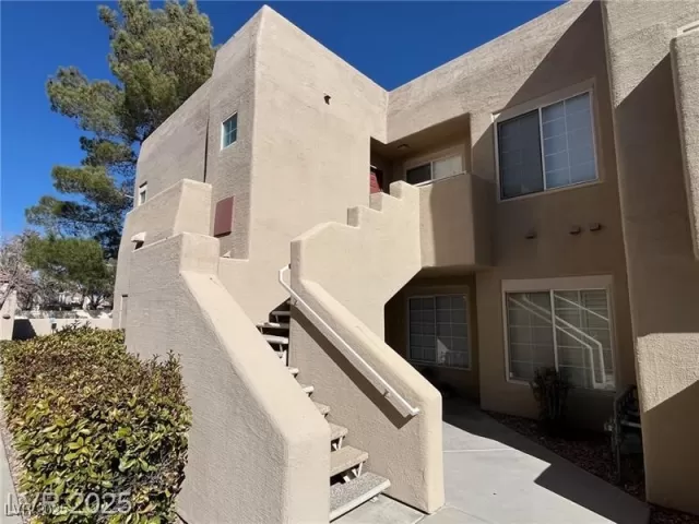 MLS: 2702174 Condo For Sale