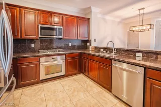 Photo #4: 2702183 Listing 