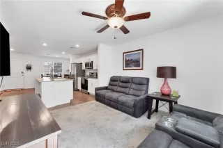 Photo #6: 2702204 Listing