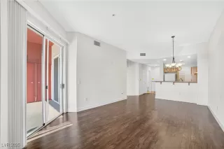 Photo #3: 2702217 Listing 