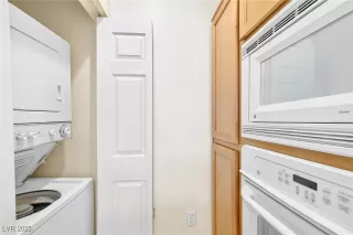 Photo #6: 2702217 Listing 