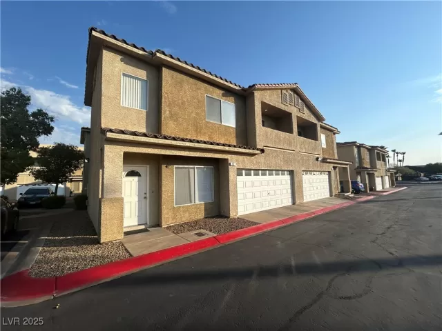 MLS: 2702224 Condo For Sale