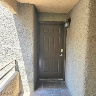 Photo #5: 2702263 Listing