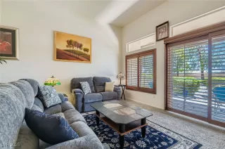 Photo #3: 2702265 Listing