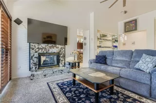 Photo #5: 2702265 Listing