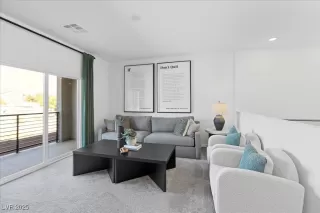 Photo #6: 2702267 Listing