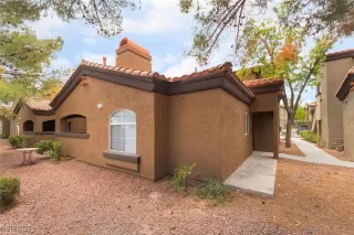 Photo #2: 2702268 Listing