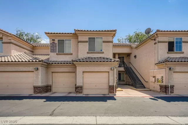 MLS: 2702279 Condo For Sale