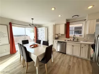 Photo #2: 2702284 Listing 