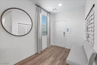 Photo #3: 2702286 Listing