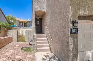 Photo #2: 2702337 Listing 
