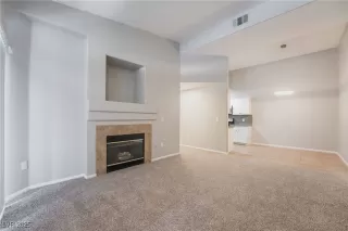 Photo #2: 2702339 Listing 