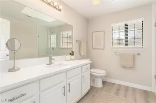 Photo #4: 2702349 Listing