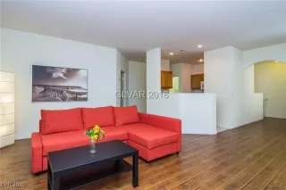 Photo #4: 2702377 Listing 