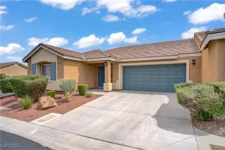 Photo #2: 2702449 Listing