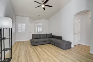 Photo #5: 2702449 Listing