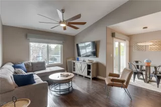 Photo #4: 2702461 Listing 