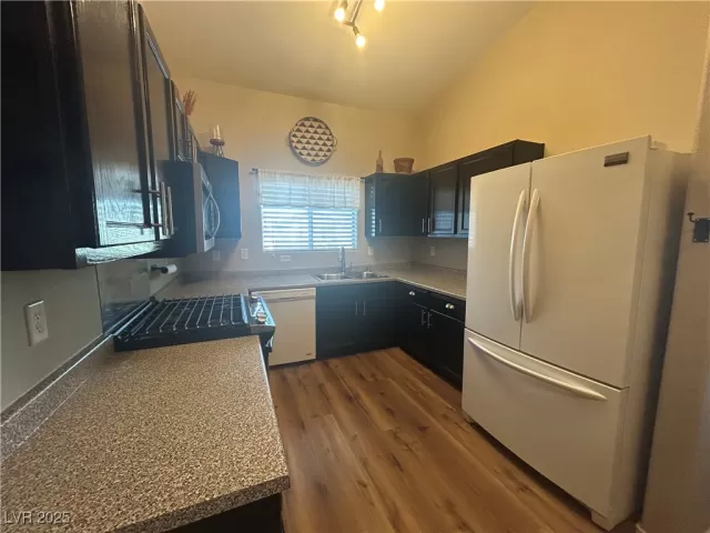 MLS: 2702486 Condo For Sale