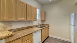 Photo #6: 2702518 Listing 