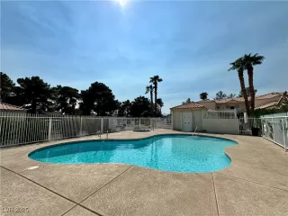 Photo #1: 2702523 Listing