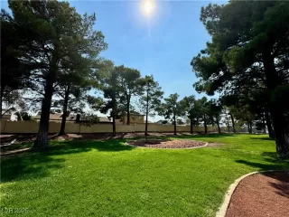 Photo #3: 2702523 Listing