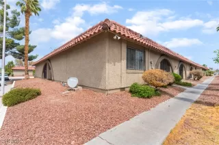 Photo #2: 2702527 Listing