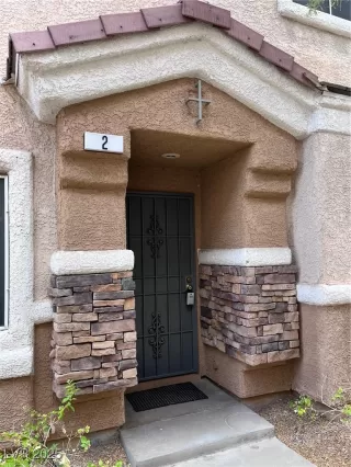 Photo #2: 2702548 Listing 