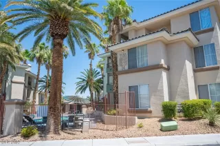 Photo #2: 2702550 Listing 