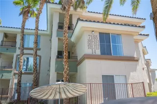 Photo #4: 2702550 Listing 