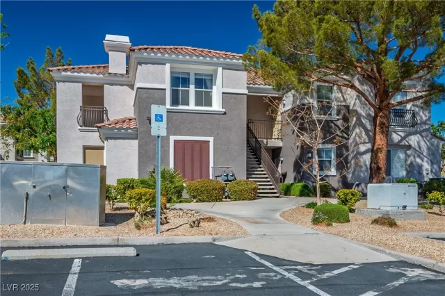 MLS: 2702560 Condo For Sale