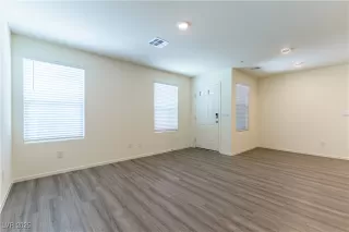 Photo #4: 2702566 Listing 