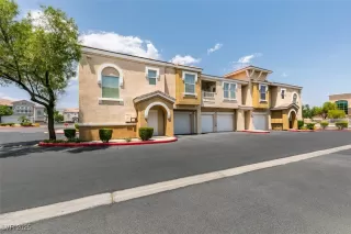 Photo #2: 2702593 Listing 