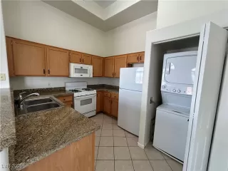 Photo #4: 2702595 Listing 