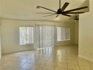 Photo #3: 2702620 Listing 