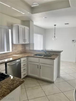 Photo #5: 2702620 Listing 