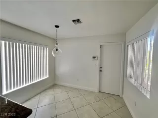 Photo #6: 2702620 Listing 