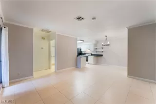 Photo #4: 2702647 Listing 