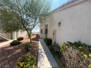 Photo #2: 2702653 Listing 