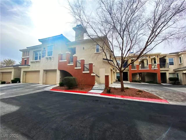 MLS: 2702667 Condo For Sale