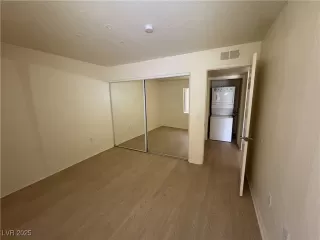 Photo #3: 2702668 Listing 