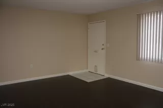 Photo #3: 2702696 Listing 