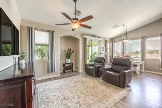 Photo #3: 2702713 Listing 