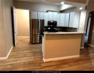 Photo #6: 2702722 Listing 